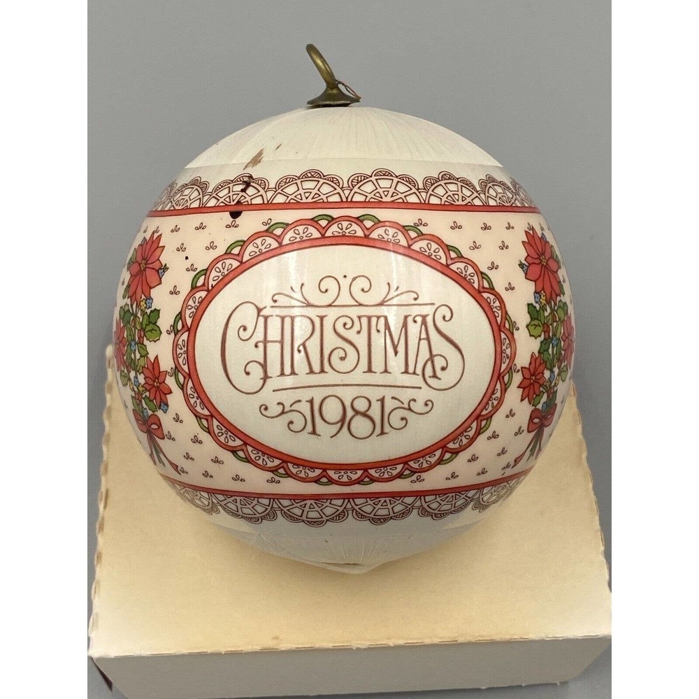 Vintage 1981 Hallmark Ornament Grandmother So Loving & Dear All Year READ